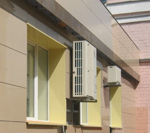 Парапеты и откосы из композитных панелей Парапеты и откосы из композитных панелей